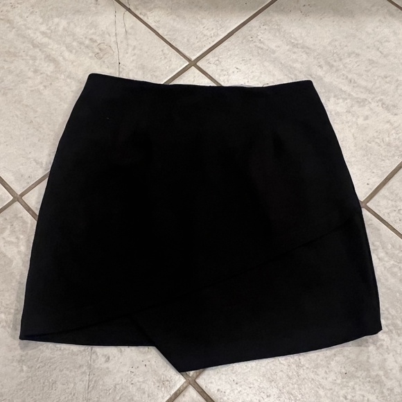 BY THE WAY WOMENS HIGH WAISTED MINI SKIRT, SIZE SMALL, BLACK - Picture 2 of 6
